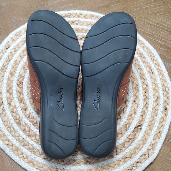 Clarks Leisa Sadie Dark Tan Leather Mule, Size 8 - Picture 12 of 12